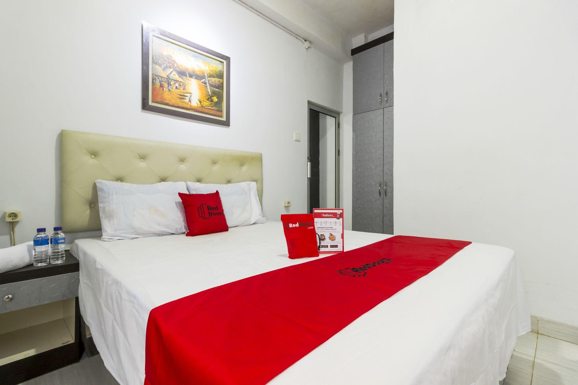Reddoorz Near Gajah Mada Plaza 2 Hotel Jakarta Buitenkant foto